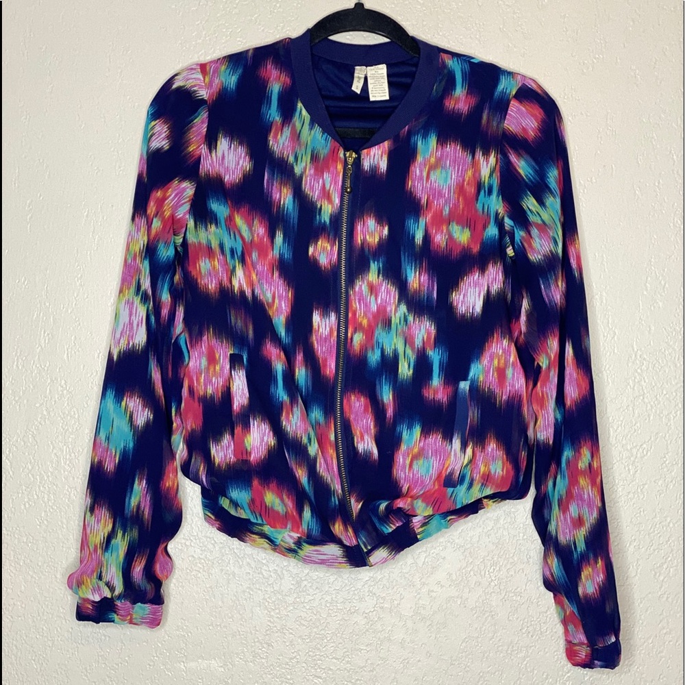 Japna Womens small zip-up jacket